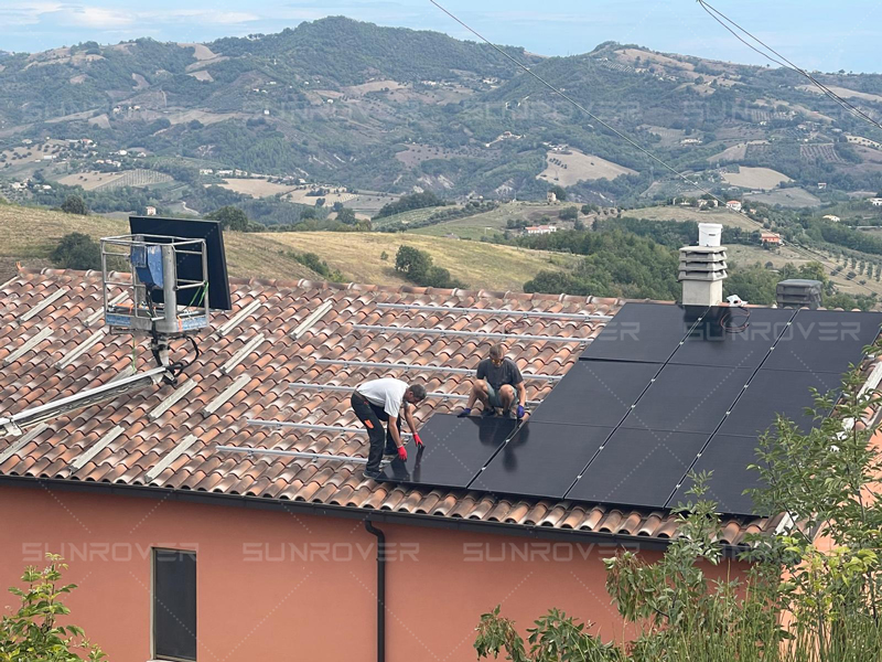 SUNROVER Empowers Italian Household with Premium Energy Independence