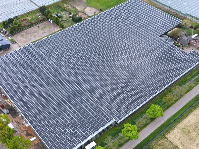 Breaking news! Solar hybrid power station caught fire!